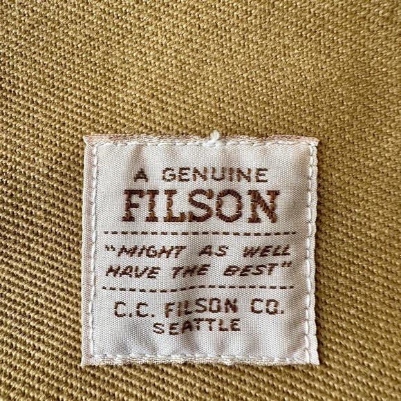 Filson Medium Rugged Twill Field Bag - Picture 6 of 16
